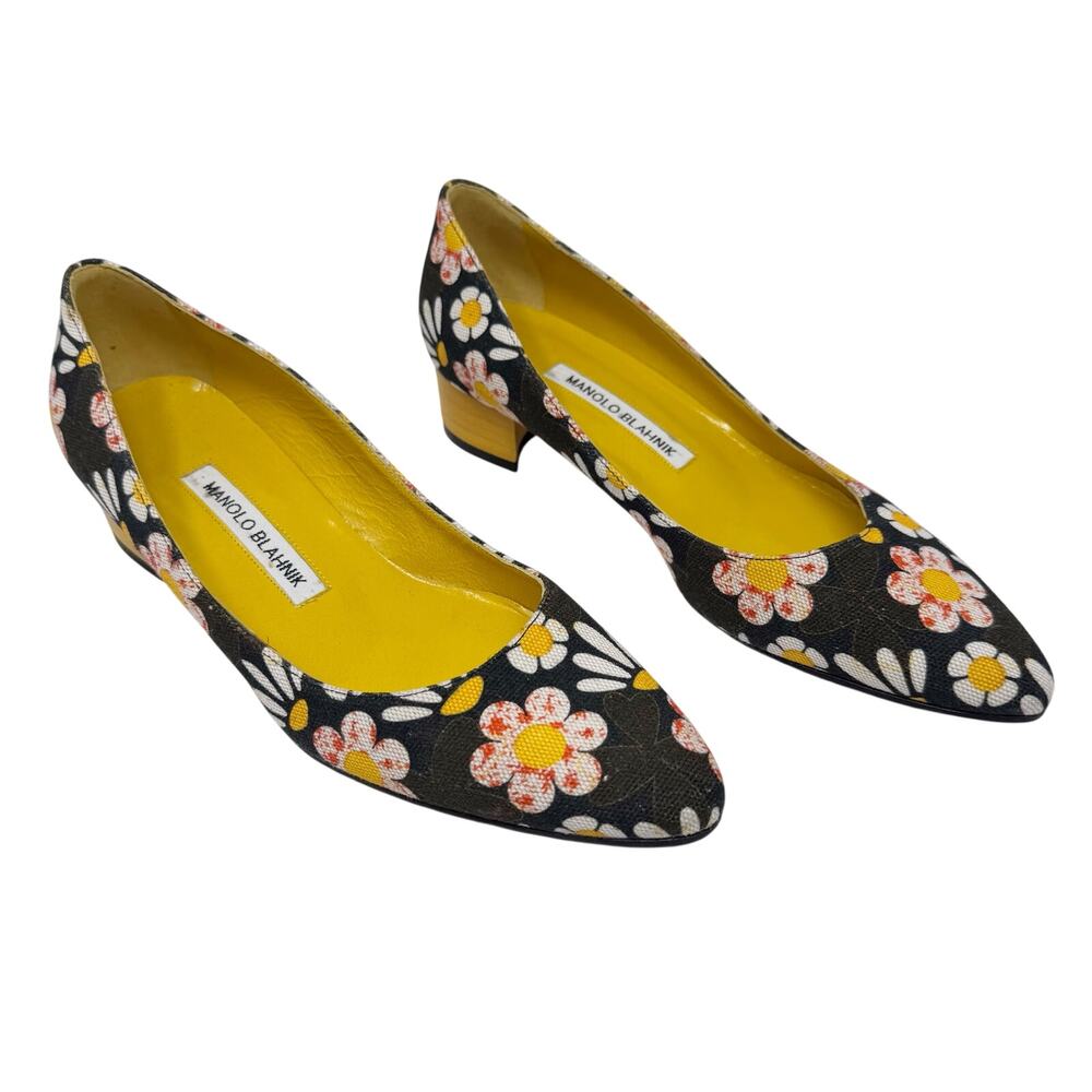 Manolo Blahnik Floral Canvas Pumps EU 37 Daisy Print Low Heel Made in Italy